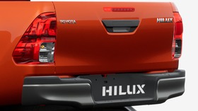 cản sau toyota hilux