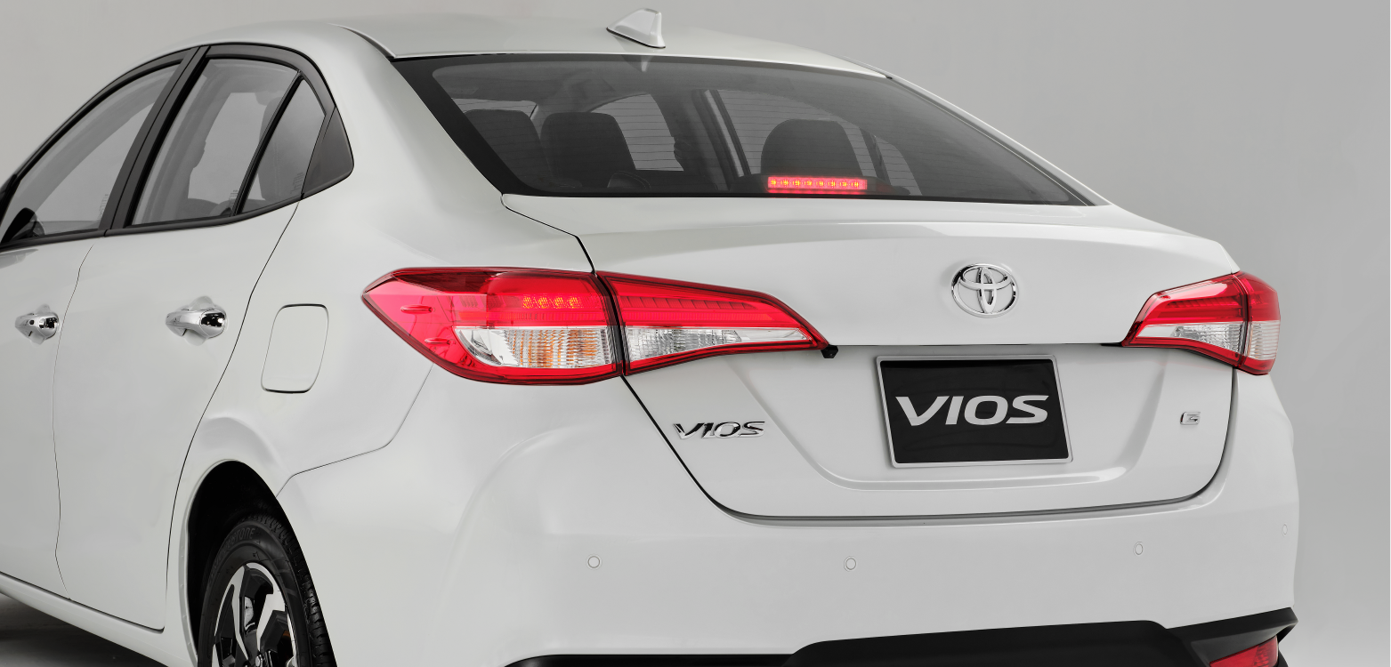 đuôi xe toyota vios