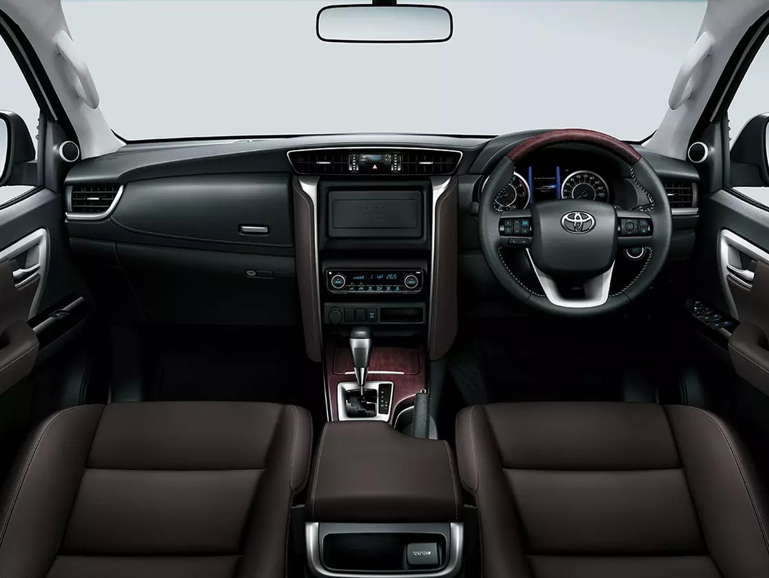 ghế trước toyota fortuner