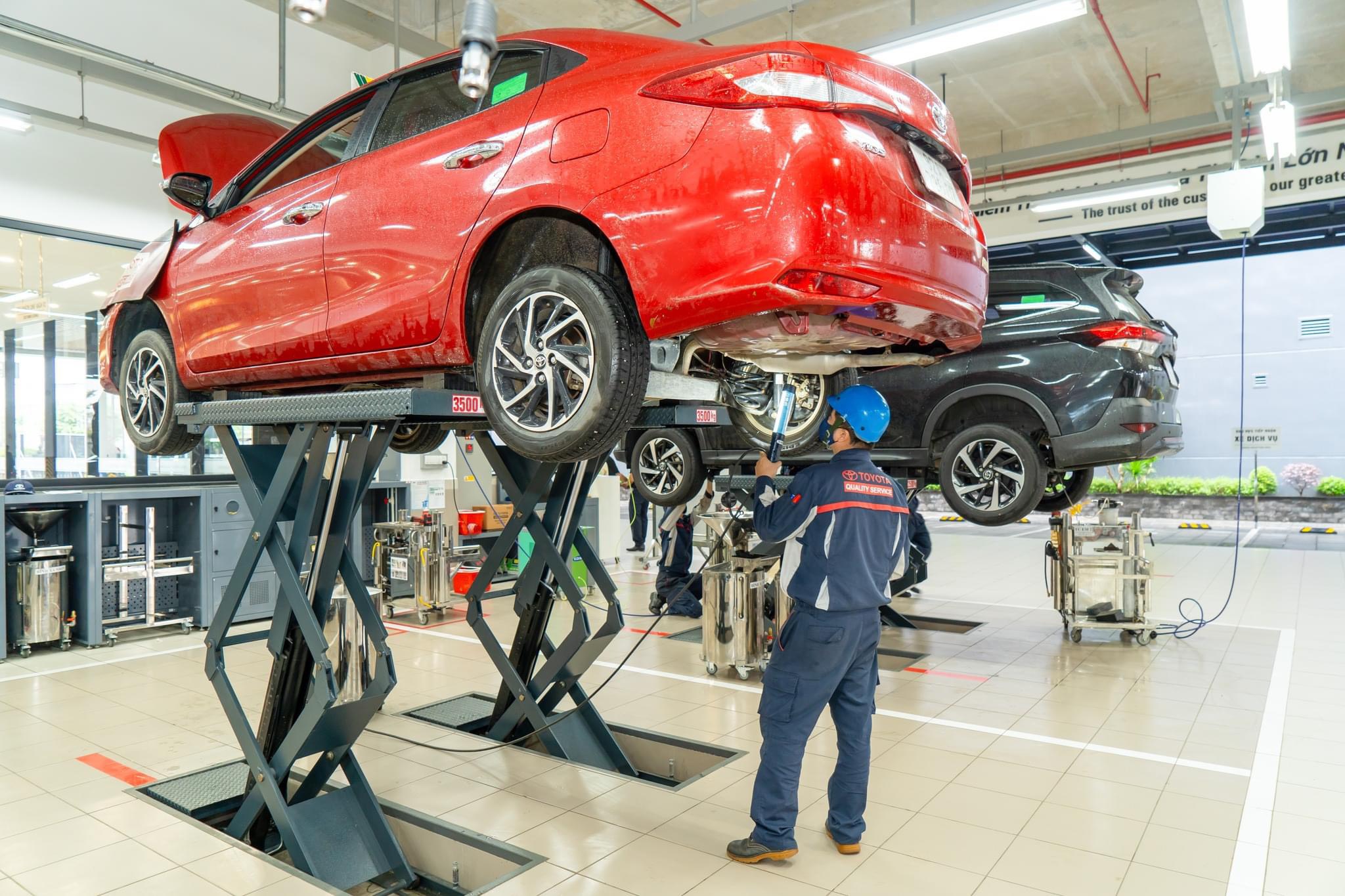 khu vực bảo dưỡng toyota quảng nam 4