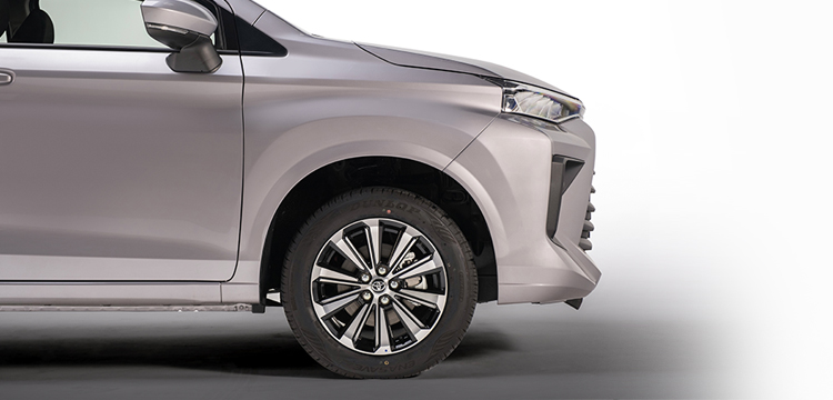 mâm xe toyota avanza