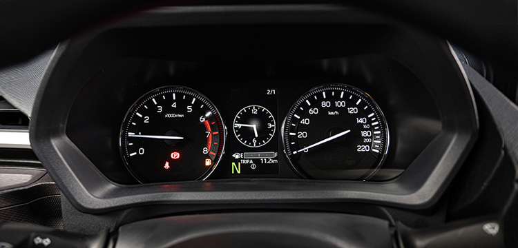 màn hình hiển thị toyota avanza