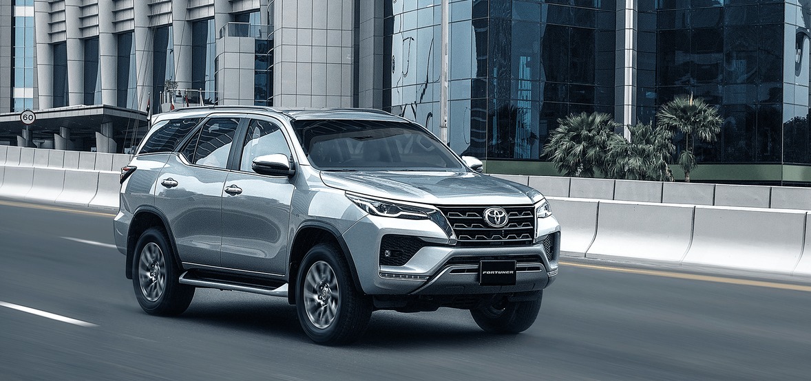 toyota fortuner 3